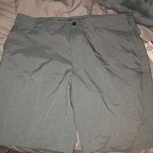 New gray Ben Hogan golf shorts